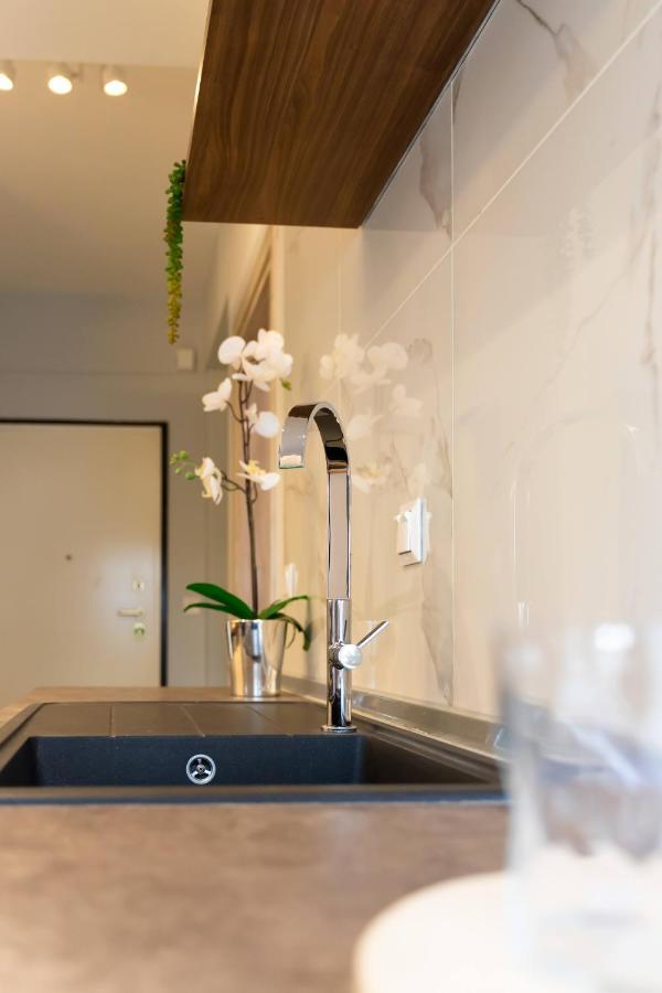 Cozy Modern Apartment Inside The City Center Saloniki Zewnętrze zdjęcie